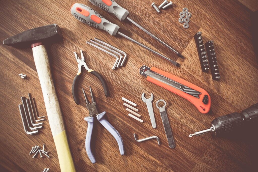5 essential tools in construction work – Letsbuild