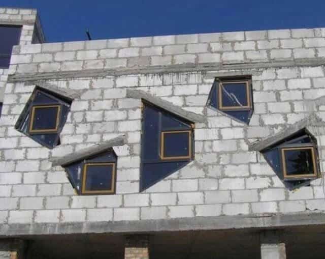 Construction Fail - Windows shape