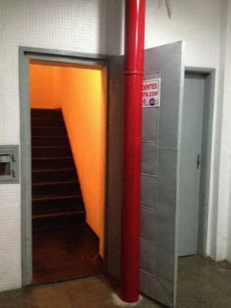 Construction fails - Door